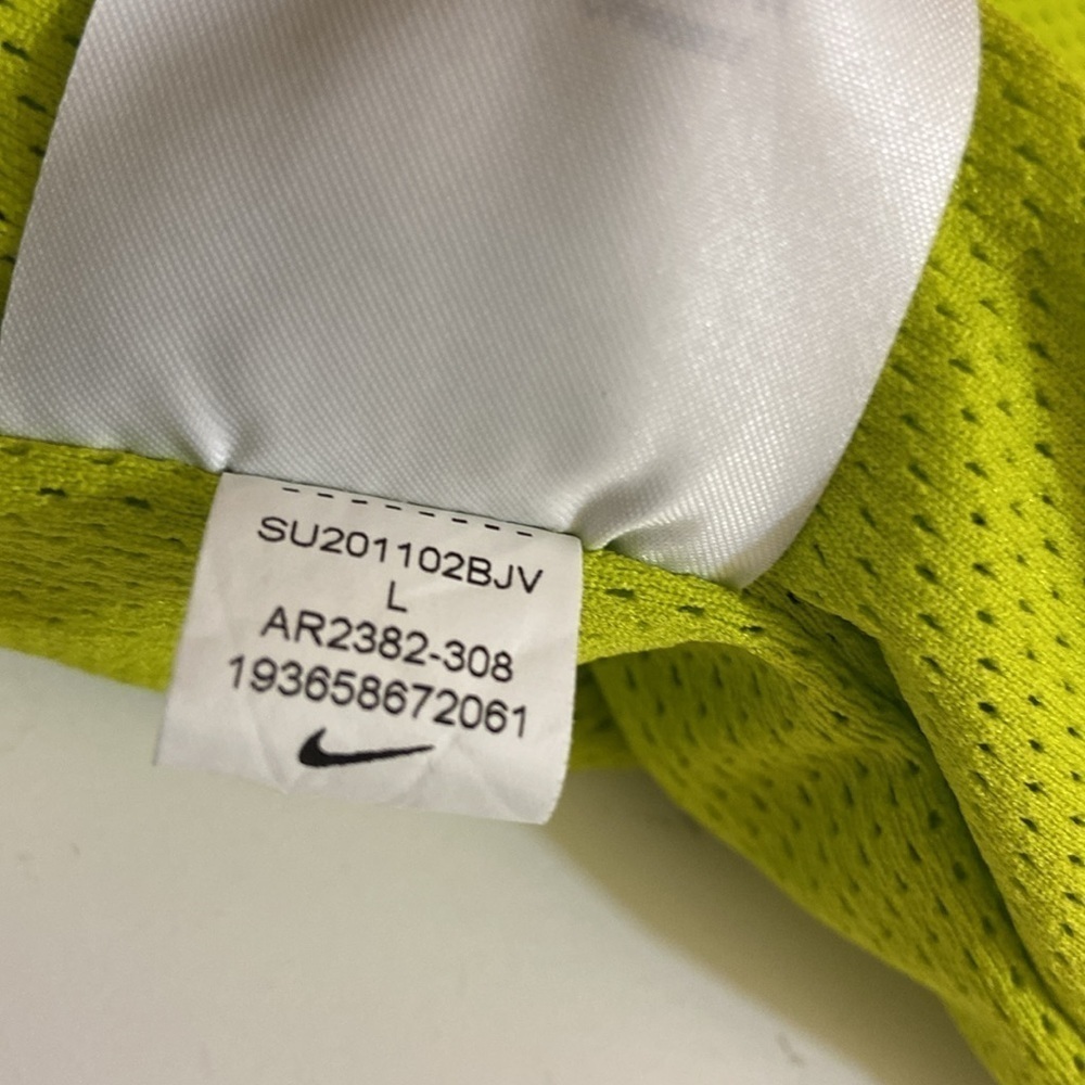 NIKE MEN GREEN WOVEN FLOW LINED SHORT PANTS.SIZE-LARGE. - Picture 14 of 14